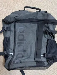 adidas 大容量リュック