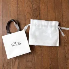 ReFa 紙袋　ショップ袋のサムネイル