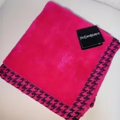 【新品未使用】イヴ・サンローラン タオルハンカチ 千鳥柄