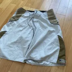 メンズ水着ショートパンツM30Quiksilverカーキ白軽量クイックシルバー