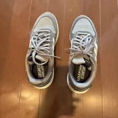 adidas CLOUDFOAM スニーカー グレー メンズのサムネイル