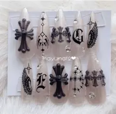 現品♡シズニルック ゴシック 個性派 ちゅるん y2k ギャル 羽 ネイルチップ