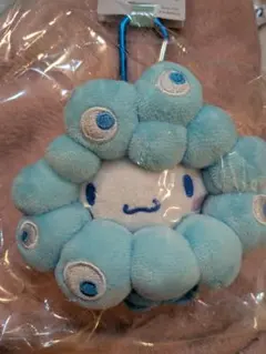 新品袋入！万博　ミャクミャク シナモン　カラビナ付き　キーホルダー　水色