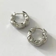 ツイスト フープピアス シルバー ニュアンス キャッチレス ワンタッチのサムネイル