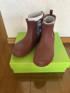 Crocs ワインカラーショートレインブーツ