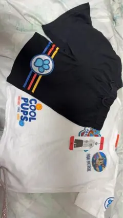 PAW PATROL クールパップス Tシャツとショートパンツセット　6さい