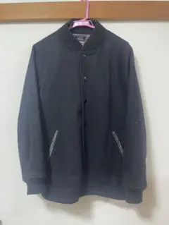 ブラック スタジャン M
