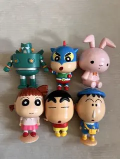 クレヨンしんちゃん　カプセルトイフィギュア　6体セット