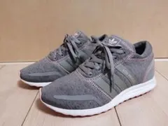 Item thumbnail for item e09f9d8c-152f-4c3a-888d-51ec299fb277