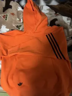 adidas オレンジ パーカー Lサイズ 3本ライン