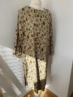 コーデュロイ長袖ワンピース　木の柄　ナチュラル　日本製