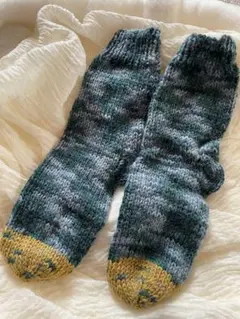 ウール100%！あったか手編み靴下 ブルーグリーン×イエロー