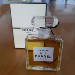 14ml CHANEL N°19 PARFUM