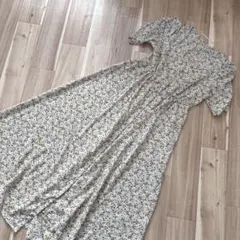 GU フラワープリント ロングワンピース Sサイズ