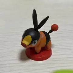 ポケモン　チョコエッグ　旅立ちの3匹　ポカブ