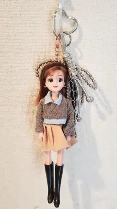 韓国　ドールチャーム　バッグチャーム　じゃらじゃらキーホルダー　バービ