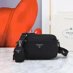 美品❣️大人気 PRADA ブラック ショルダーバッグ ポーチ付き PRADA ブラック ショルダーバッグ ポーチ付き PRADA 【超美品】プラダ