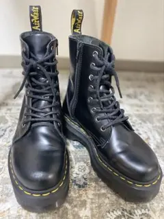 Dr.MartensJADONドクターマーチンジェイドン 8ホール 厚底 ブーツ