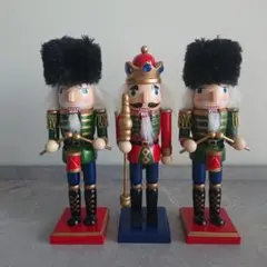 くるみ割り人形 置物