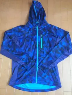 Item thumbnail for item 27528556-2b02-42ce-b1cc-8fe486c2d52d