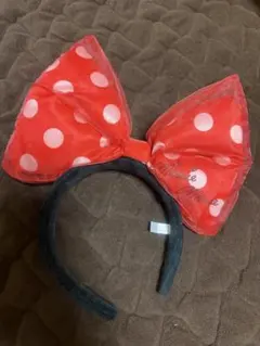 ミニーマウス 赤い水玉カチューシャ