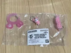 TWICE LOVELYS アクリルカラビナ フロッキーマスコット モモ
