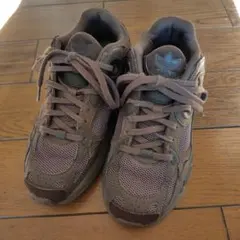 adidas Originals ASTIR Wスニーカー