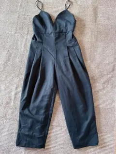 vネックサロペット