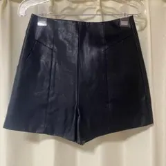 GRL センターラインレザーショートパンツ (at1612)