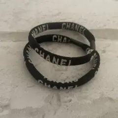 CHANEL ロゴ入り ブラックヘアゴム 2個セット
