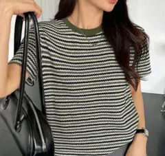 オリーブグリーンとホワイトのストライプTシャツ Mサイズ　カジュアルオシャレ韓国