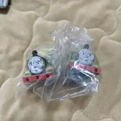 ならぶんです。トーマス