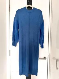 ディスコート ブルーニットワンピース　膝下ワンピース