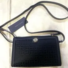 最終特価　新品タグ付Tommy Hilfiger ブラックショルダーバッグ