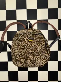 ヒョウ柄リュック