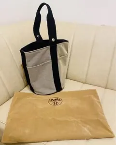 HERMES エルメス　サクソーMMのサムネイル