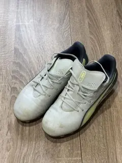 PUMA KING サッカースパイク グレー×ネオンイエロー　21.5cmのサムネイル