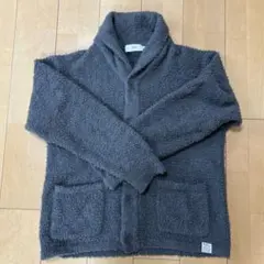 パイルに似たような生地のトップスです。2〜3回しか使用していません。