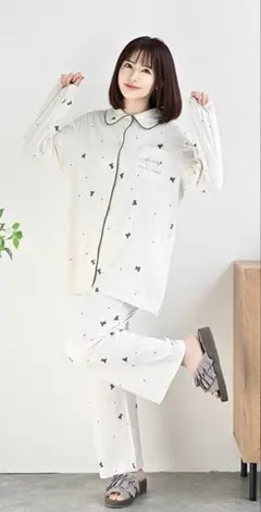 しまむら　mumu くま柄グレー長袖パジャマ Lサイズ 前開きのサムネイル