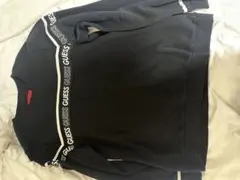 GUESS 黒 トレーナー ロゴ入り 長袖