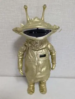 円谷プロ「カネゴン」大型貯金箱　怪獣フィギュアのサムネイル