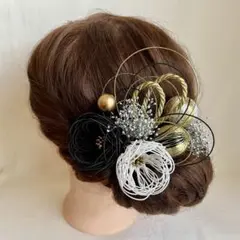 水引 髪飾り 黒 白 和玉 かすみ草 和装 成人式 卒業式 結婚式 振袖 袴