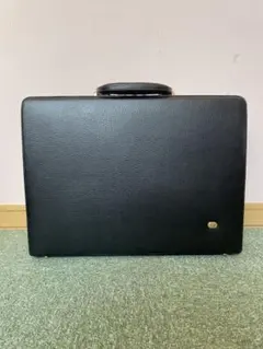 【超希少】ダンヒル アタッシュケース ロゴ金具 クロコ型押し 大容量 ブラウン 超希少】ダンヒル アタッシュケース ロゴ金具 クロコ型押し 大