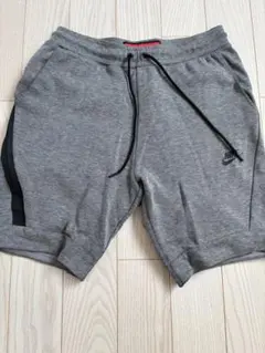 Nike テックフリース ショートパンツ 超美品‼️