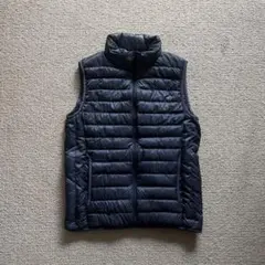 ネイビー ウルトラライトダウンベスト