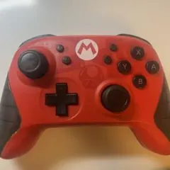 マリオロゴ付きレッドコントローラー