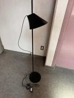 ルイスポールセン　yuh floor ブラックのサムネイル
