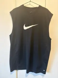 Nike ブラック タンクトップ