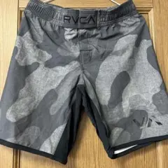 ルーカ　RVCA ショートパンツ　格闘技　スイムショーツ　トレーニングのサムネイル