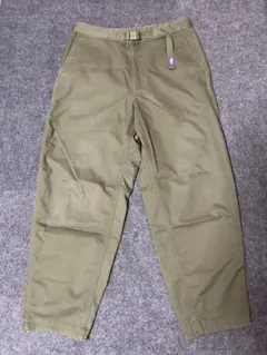 テーパードパンツ チノパン